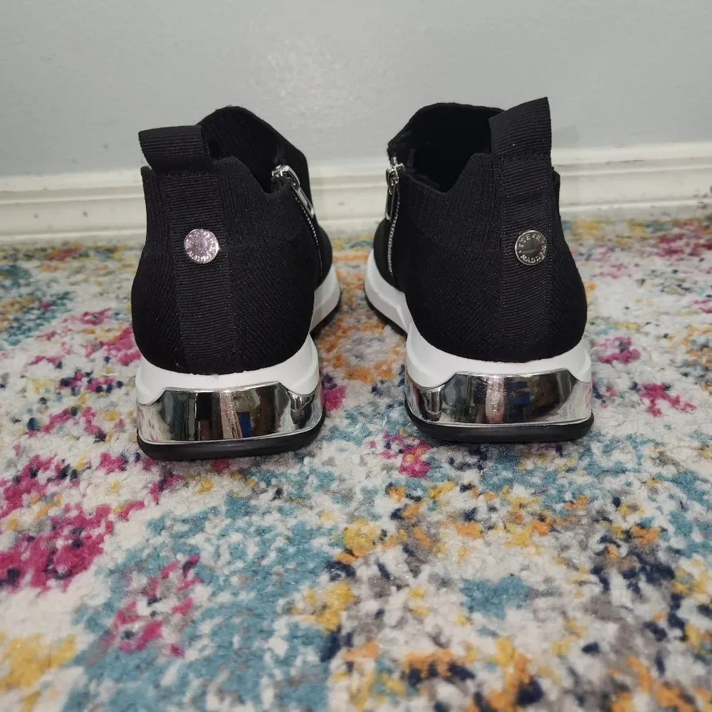 Steve Madden Black & White With Silver Accent Fly Knit Zip Platform Sneakers 8